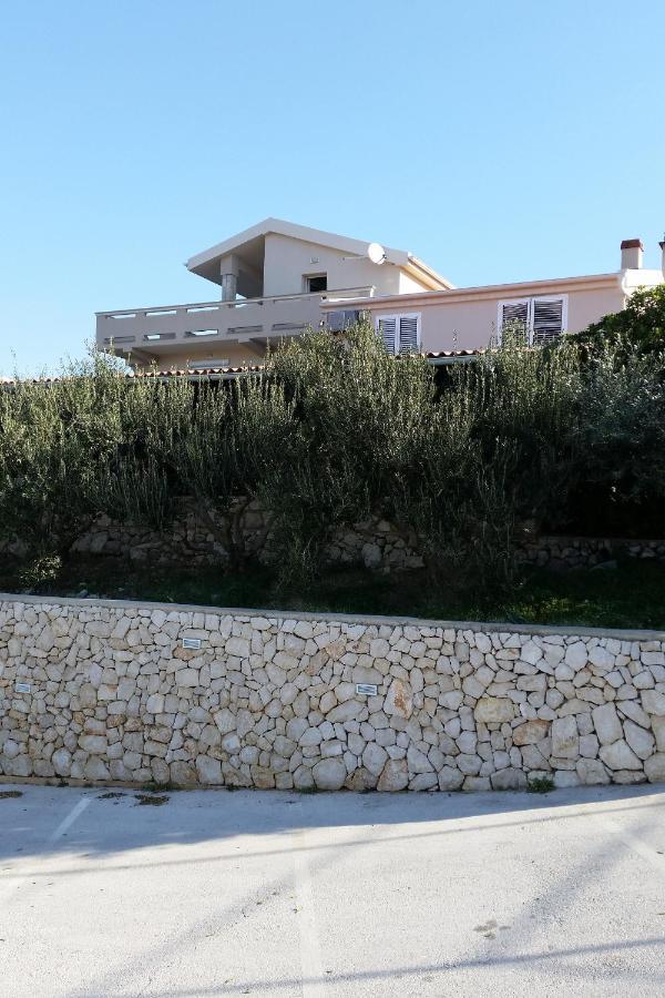 Apartments With A Parking Space Kolan, Pag - 16482 Εξωτερικό φωτογραφία