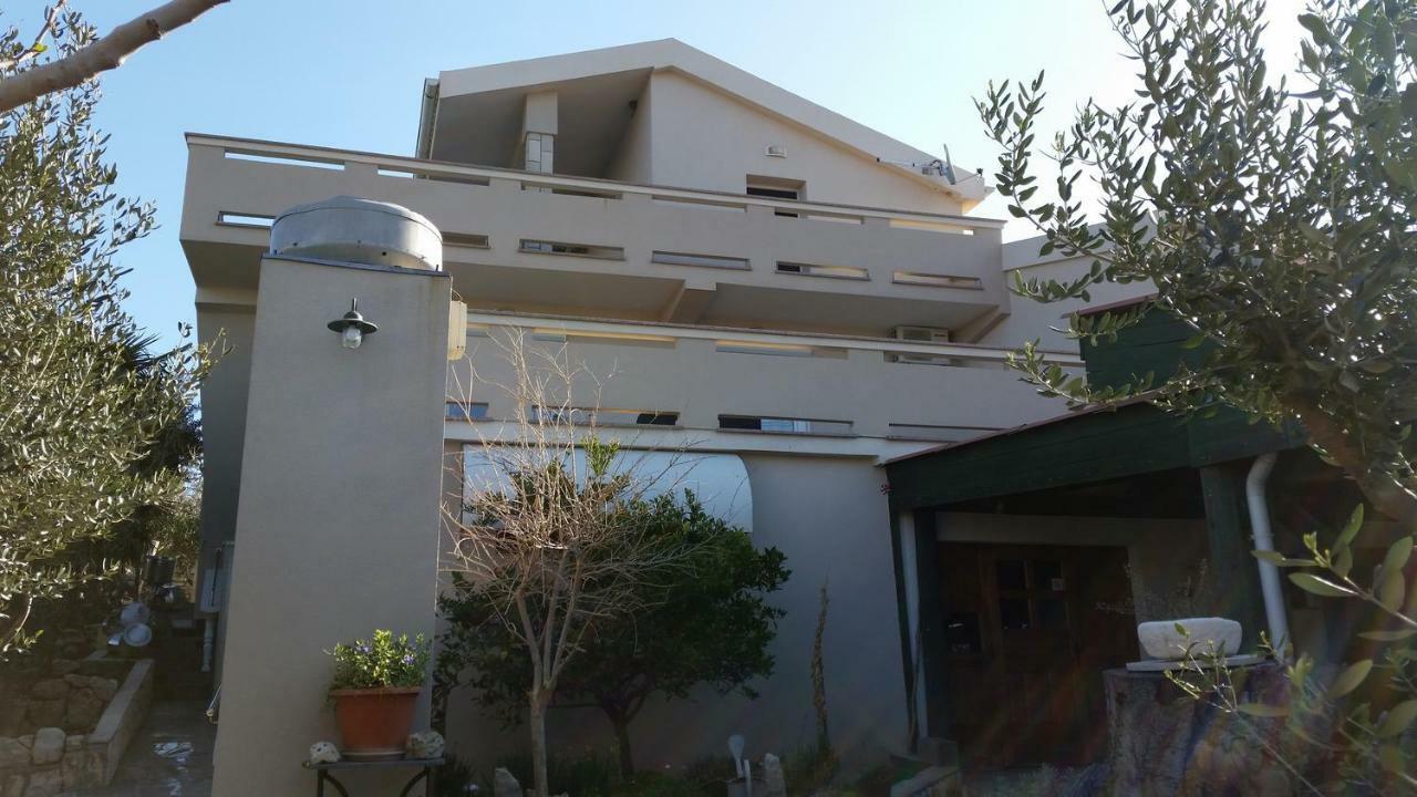 Apartments With A Parking Space Kolan, Pag - 16482 Εξωτερικό φωτογραφία